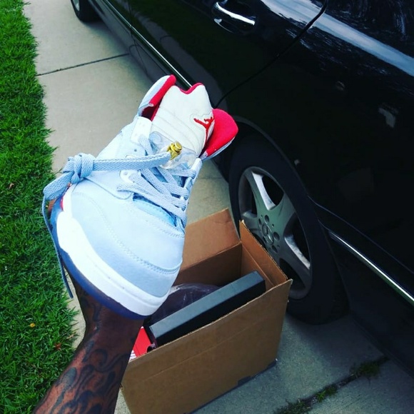 Jordans - Picture 3 of 3